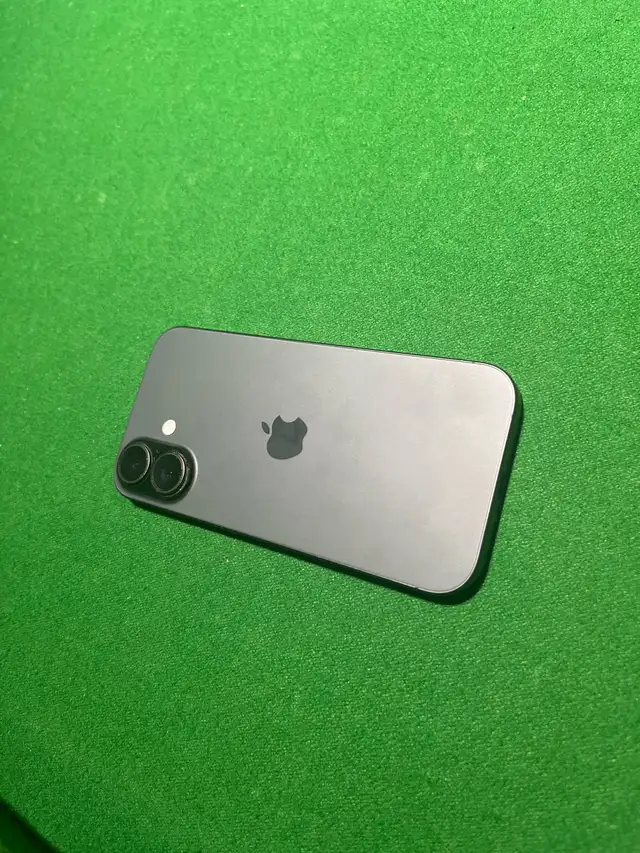 iPhone 17 562453688804986881