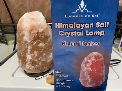 Himalayan salt crystal lamp - new in box , View more