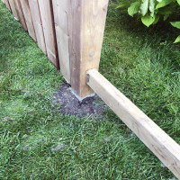 Post Holes & Fences 647-890-2399