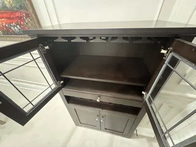 Liquor Cabinet - Custom Solid Maple in Hutches & Display Cabinets in City of Toronto - Image 3