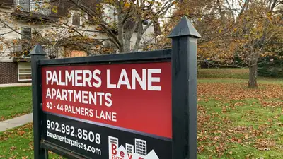 Room for rent in Parkdale in a quiet building with great neighbours. Everything is included (interne...
