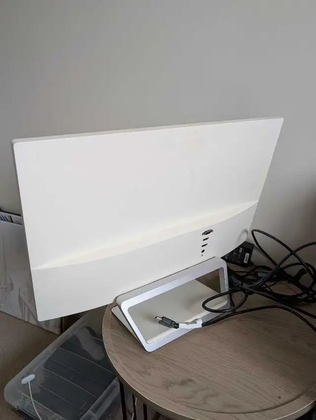 HP computer monitor 23''593706863475435521
