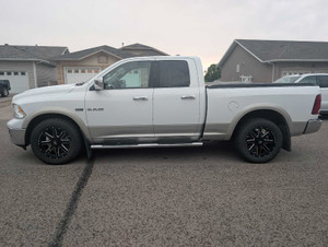 2010 RAM 1500 Laramie 
