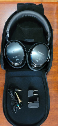 Sony noise canceling headphone(wired)