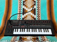 Roland JD-XI synthesizer