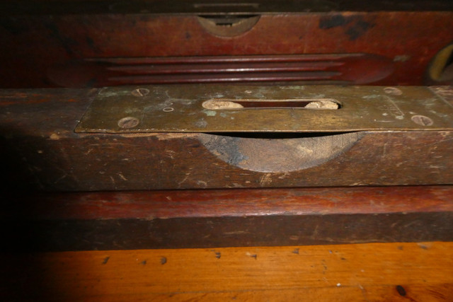 Lot de 4 niveaux anciens en bois: 2 Stanley no. 0 (24 et 28"), H dans Art et objets de collection  à Laurentides - Image 3