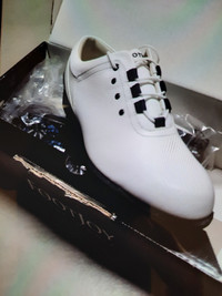 Women's Footjoy AQL golf shoes Brand new 