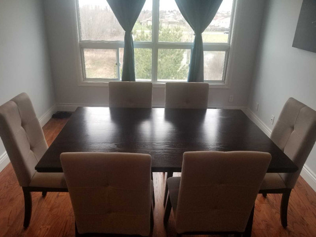 Selling Dining table & Chairs for $250 in Dining Tables & Sets in Kingston - Image 2