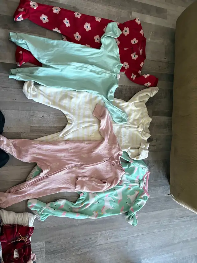 babygirl clothing 9months  in Clothing - 9-12 Months in Sarnia - Image 2