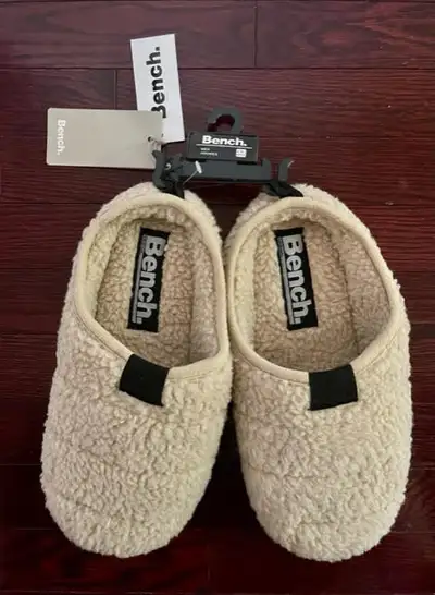 Brand New ***BENCH*** Men's Cozy Slippers, View more