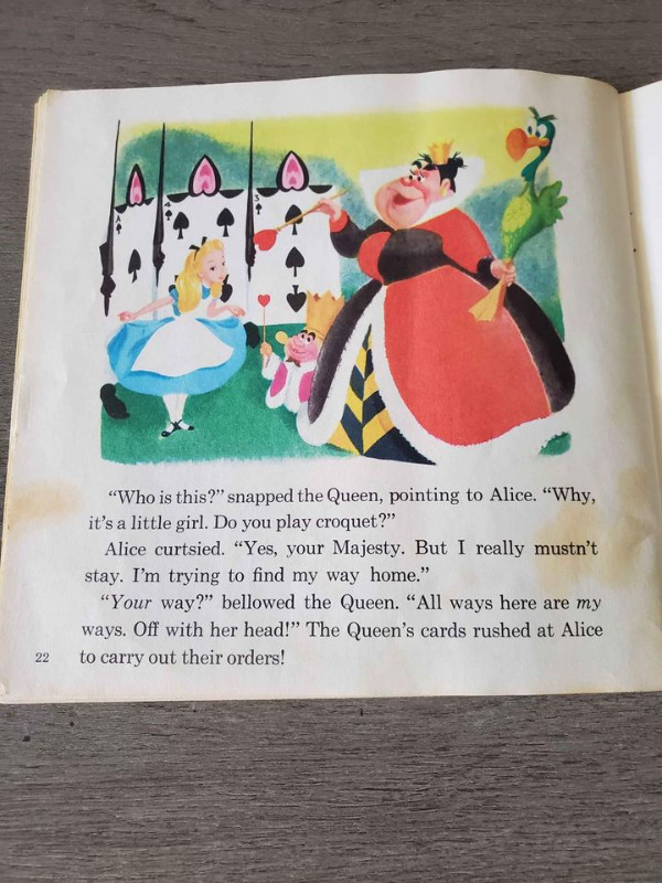 Vintage (1970s) Alice In Wonderland Read-along Book **No record in Children & Young Adult in Edmonton - Image 3