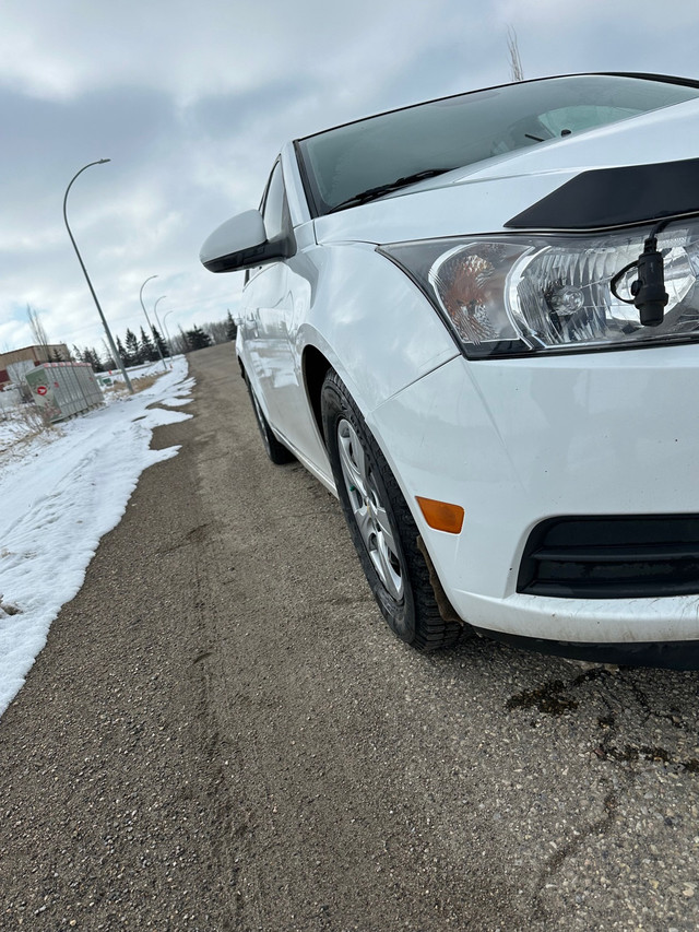 2014 Chevrolet cruise  in Cars & Trucks in Red Deer - Image 3