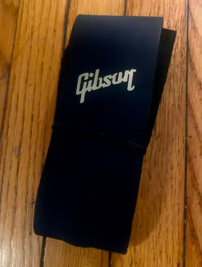 Gibson Black Leather Guitar Strap, Gold Logo, View more