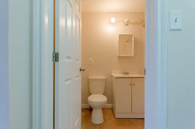 Modern Studio with Private Balcony – 236 Jogues St in Long Term Rentals in Sudbury - Image 8