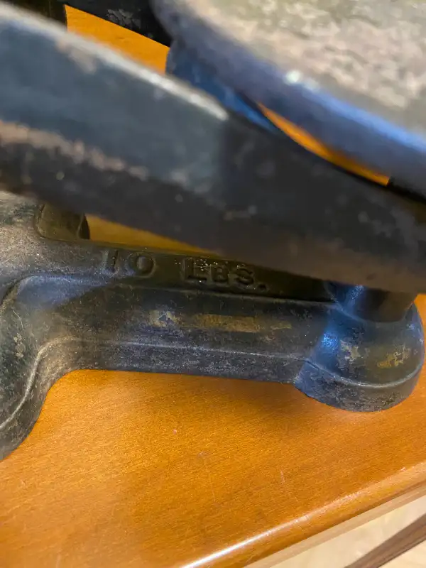 Antique crown cast iron scale in Arts & Collectibles in Oshawa / Durham Region - Image 4