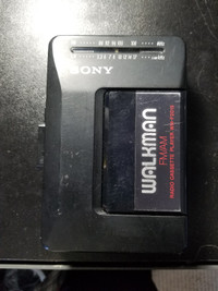 Sony CF-2015 AM/FM Walkman Cassette Player
