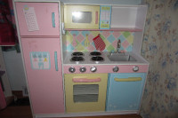 Play Kitchen 3.5 ft tall