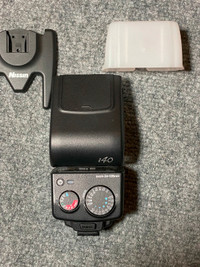 Nissin i40 Flash for Sony Cameras