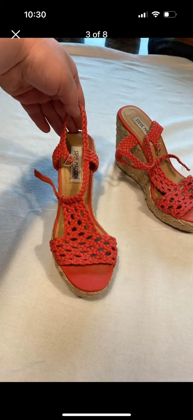 Steve Madden Wedge Sandals 8 in Women's - Shoes in Edmonton - Image 4