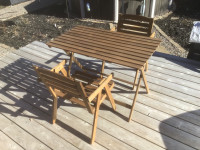 Patio: ensemble table et chaises