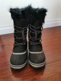Kids Sorrell Boots - like new - Size 4