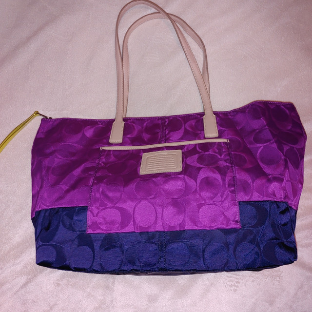 NEW COACH TOTE!! in Women's - Bags & Wallets in Kitchener / Waterloo