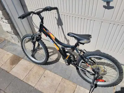 good condition bike 20 inches wheels