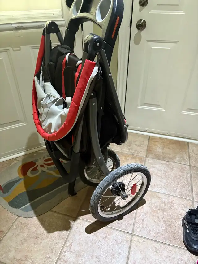 Graco 360 click connect stroller in Strollers, Carriers & Car Seats in Oakville / Halton Region - Image 5