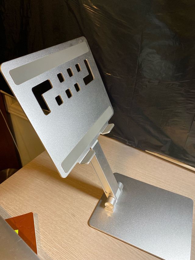Adjustable Laptop Stand  in Laptop Accessories in Markham / York Region - Image 4