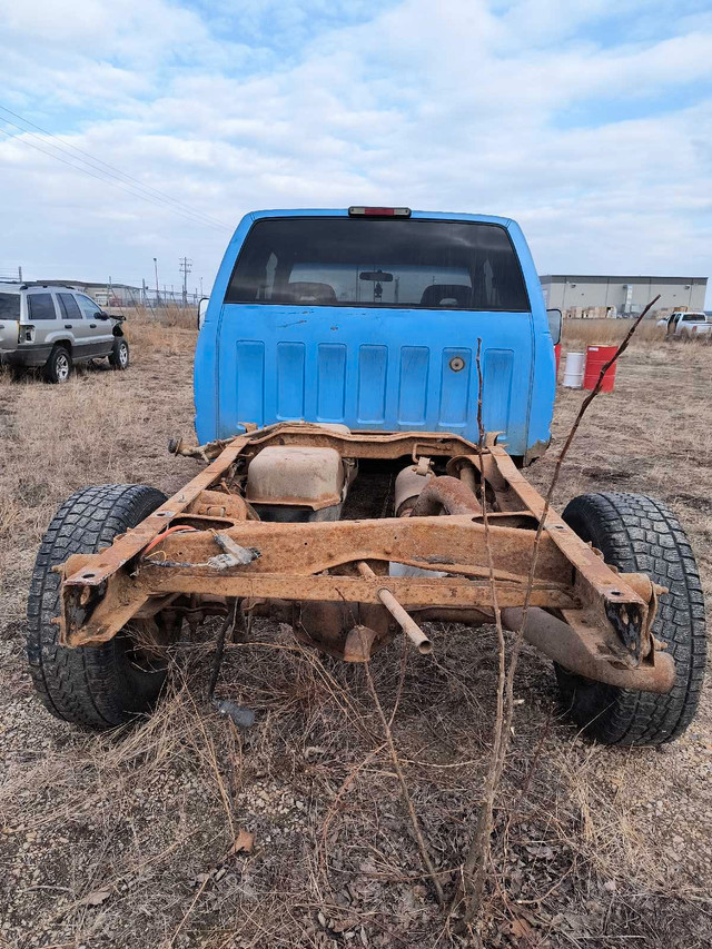 Parting out 94 Chevy K2500 in Cars & Trucks in Grande Prairie - Image 3