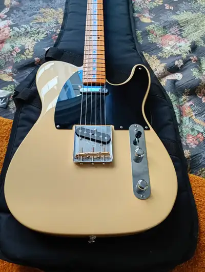 Fender Vintera II 50's Nocaster, View more