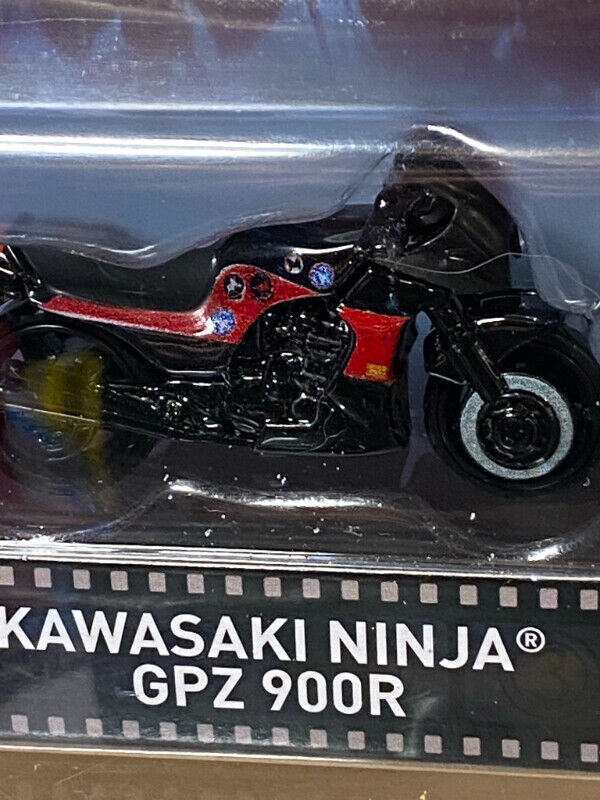 Hot Wheels Top Kawasaki Ninja Gpz 900R in Arts & Collectibles in Vancouver - Image 2
