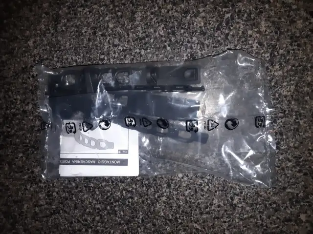 Plaque phare moto in Dirt Bikes & Motocross in Laval / North Shore - Image 5