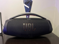 JBL boombox 3 speaker 