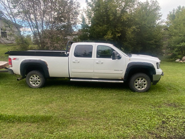 2013 GMC SIERRA SLT 3500 DURAMAX in Cars & Trucks in St. Albert - Image 2