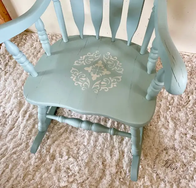 Refinished Oak Rocking Chair in Chairs & Recliners in Kingston - Image 6
