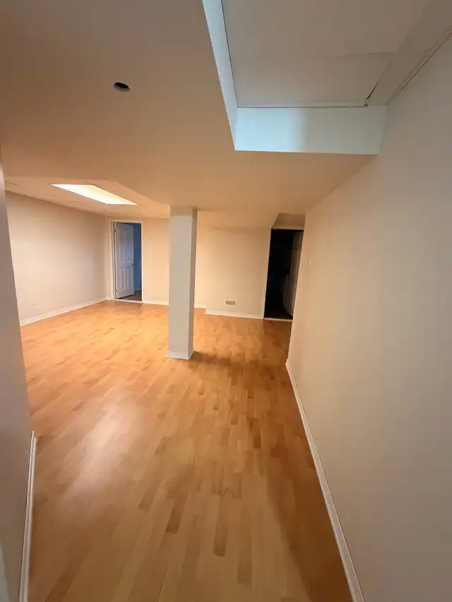 Female Roommate wanted