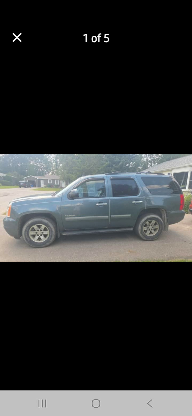 2010 yukon 143,000km in Cars & Trucks in Owen Sound