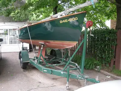Designed over 50 years ago by Philip Rhodes, the Rhodes 19 is an exciting, one-design sailboat that...