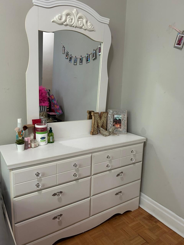 White Dresser with Mirror in Dressers & Wardrobes in City of Toronto