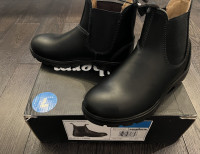 NEW Ladies Aquatherm Bryanna black or brown boot size 6 or 7
