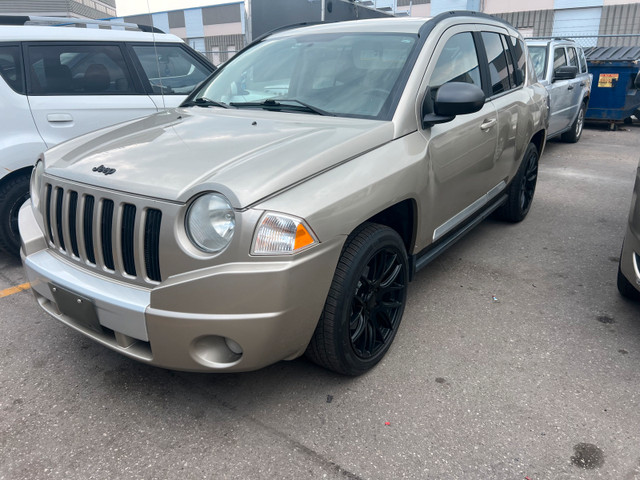 jeep compass in Cars & Trucks in City of Toronto