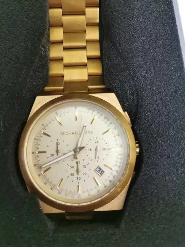 Michael Kors Watch - $100 in Jewellery & Watches in Markham / York Region - Image 2