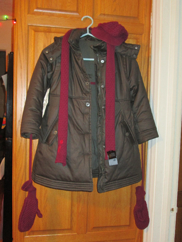 manteau d hiver dans Femmes - Hauts et vêtements d'extérieur  à Granby