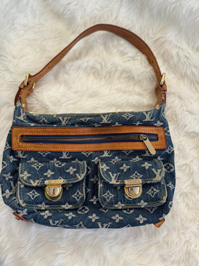 Louis Vuitton Vintage Monogram Jean Shoulder Bag in Women's - Bags & Wallets in Burnaby/New Westminster