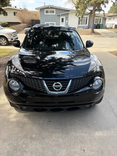 Loaded 2014 Nissan Juke SL AWD * Year: 2014 * Make: Nissan * Model: Juke * Drivetrain: AWD * Body Ty...
