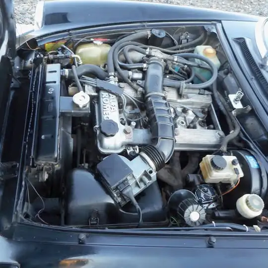 ALFA ROMEO SPIDER “Graduate” 1985  "Collector car" in Classic Cars in Vernon - Image 8