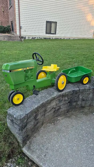 John deere paddle tractor , View more