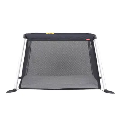 Phil & Teds travel crib v5 - like new, View more