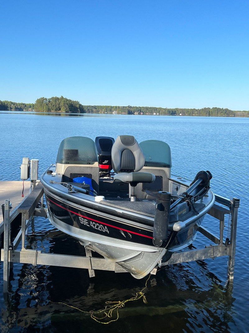 2003 Lund 2025 Pro v Magnum Other North Bay Kijiji